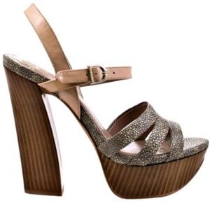Vince Camuto Miner heels size 6 1/2